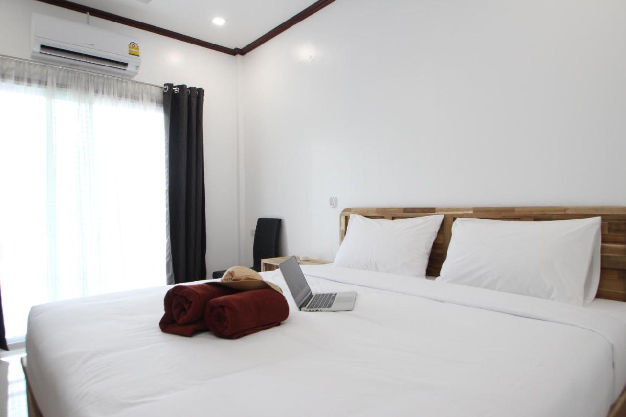 Готель Phi Phi Pagarang House Екстер'єр фото