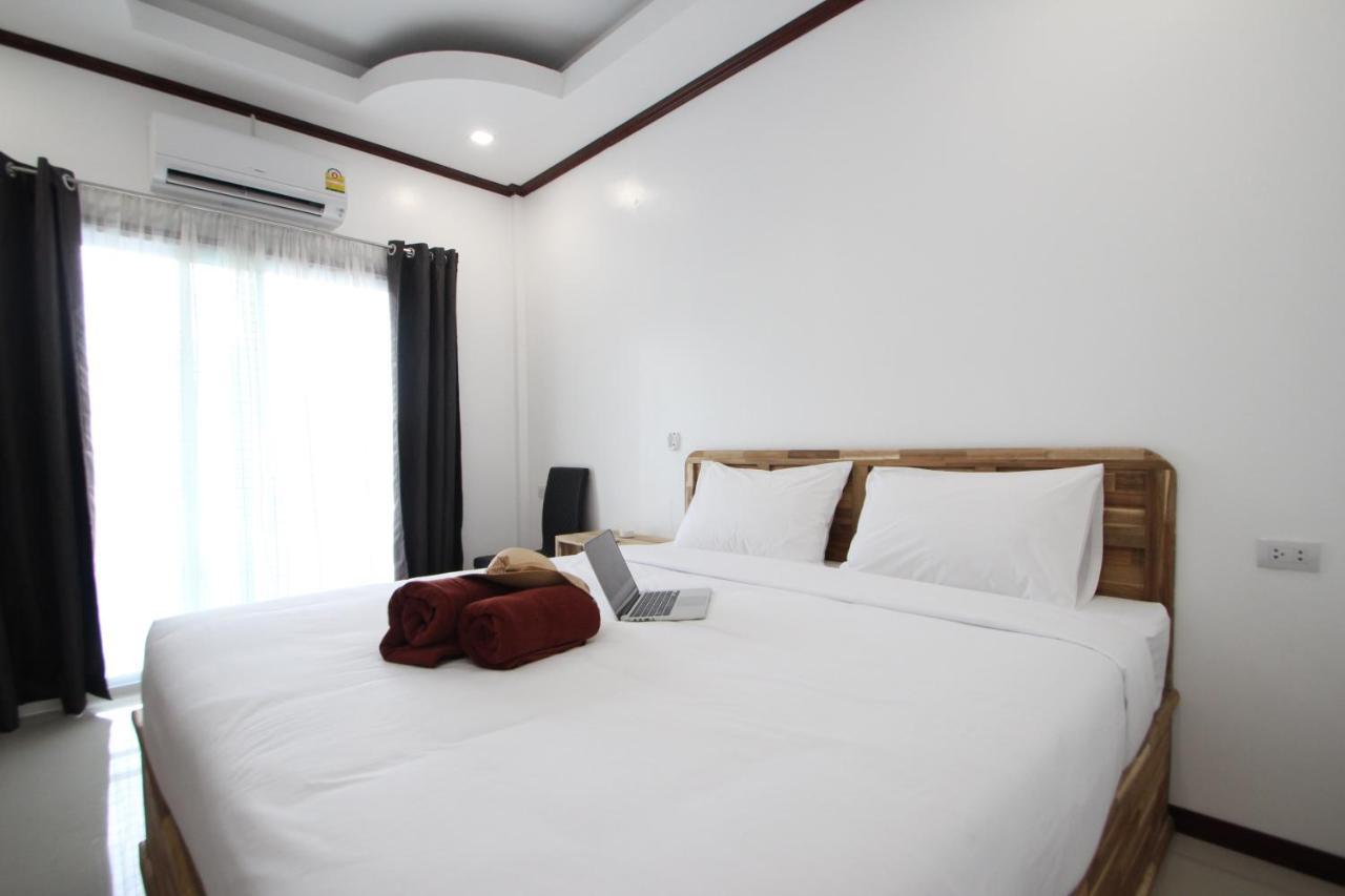 Готель Phi Phi Pagarang House Екстер'єр фото