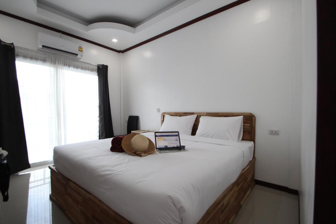 Готель Phi Phi Pagarang House Екстер'єр фото